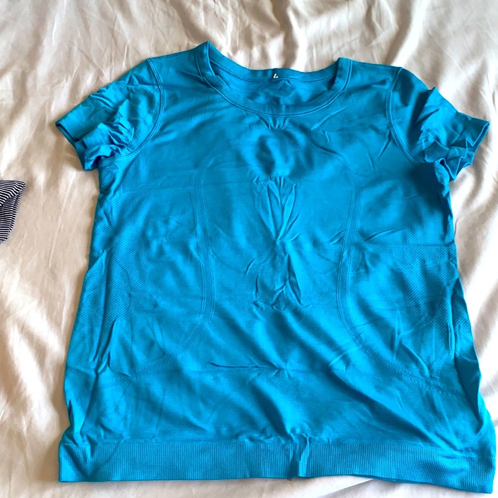 Lululemon swiftly breathe short sleeve